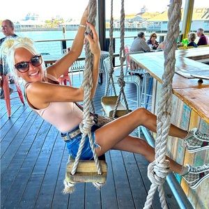 Meet your Posher, Tabby